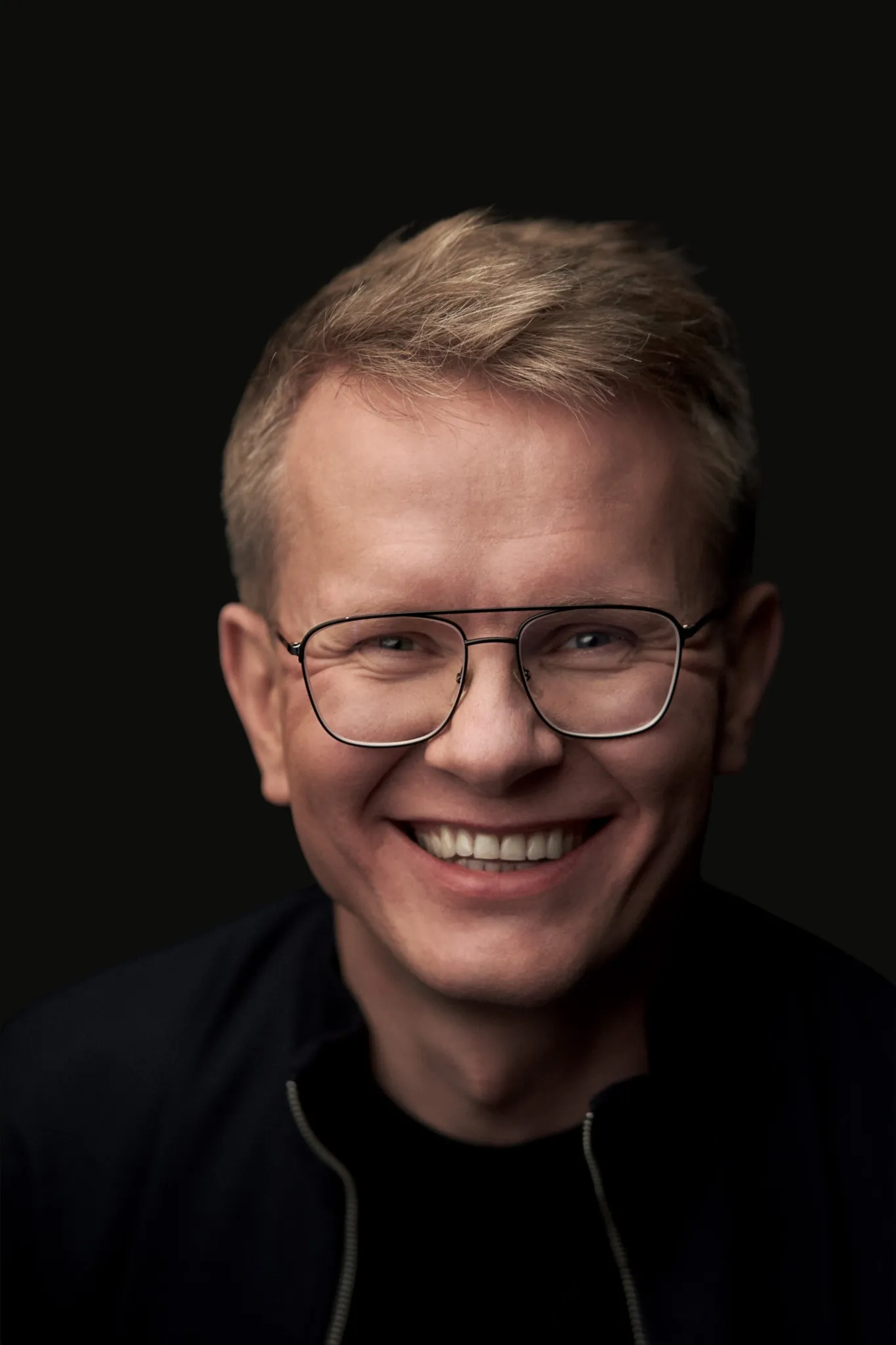 Paweł Jarmołkowicz, creator of Modrn Mind, research on AI and human thinking